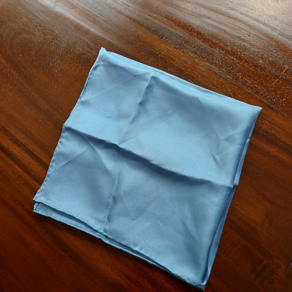 New Jos. A. Bank Light Blue Gentleman's Silk Pocket Square - Picture 4 of 7